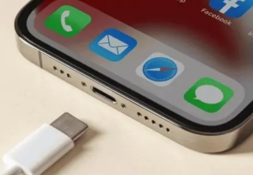 额济纳苹果15维修分享iPhone15改USB-C接口后能和安卓用户互借充电器吗 